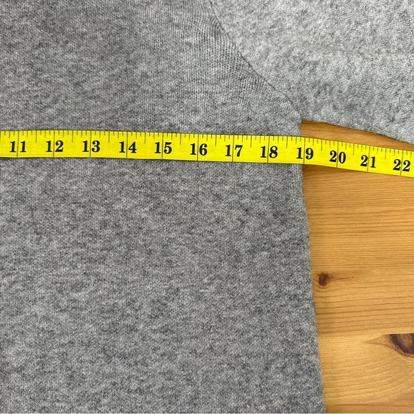 Suzy Shier | Soft Grey Crew Neck Sweater with Fuzzy Trim • Minimalist Cozy Knit - Picture 7 of 9